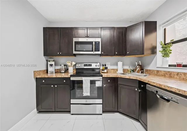 4th image of 4105 S Carambola Cir, Coconut Creek, FL 33066