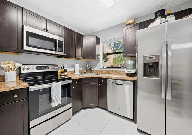 5th image of 4105 S Carambola Cir, Coconut Creek, FL 33066