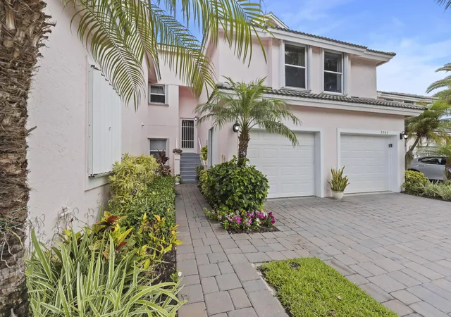 1st image of 2506 N Fairway Dr N, Jupiter, FL 33477 | MLS# B26049128