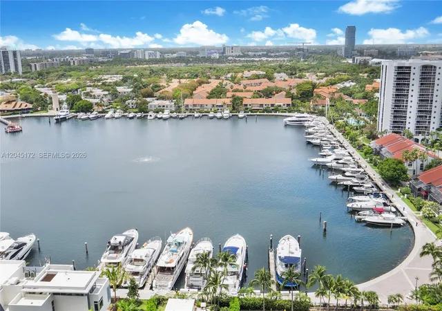 3rd image of 21055 Yacht Club Dr #2005, Ojus, FL 33180 | MLS# A12045172