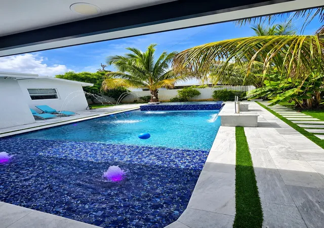 2nd image of 1902 Baythorne Rd, West Palm Beach, FL 33415 | MLS# B26049267