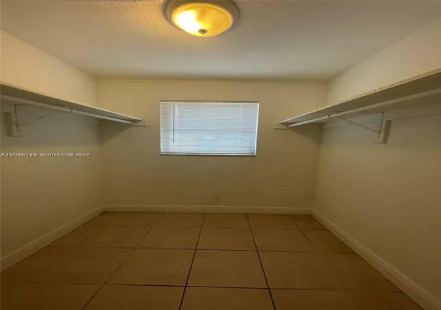 Homes for sale in West Park, FL | 4160 Sw 36th St, West Park, FL 33023 | MLS# A12049126