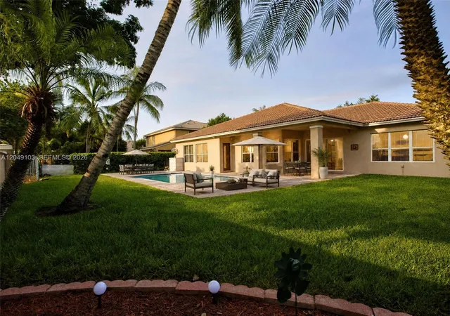 3rd image of 744 Sw 159Th Ln, Pembroke Pines, FL 33027 | MLS# A12049103