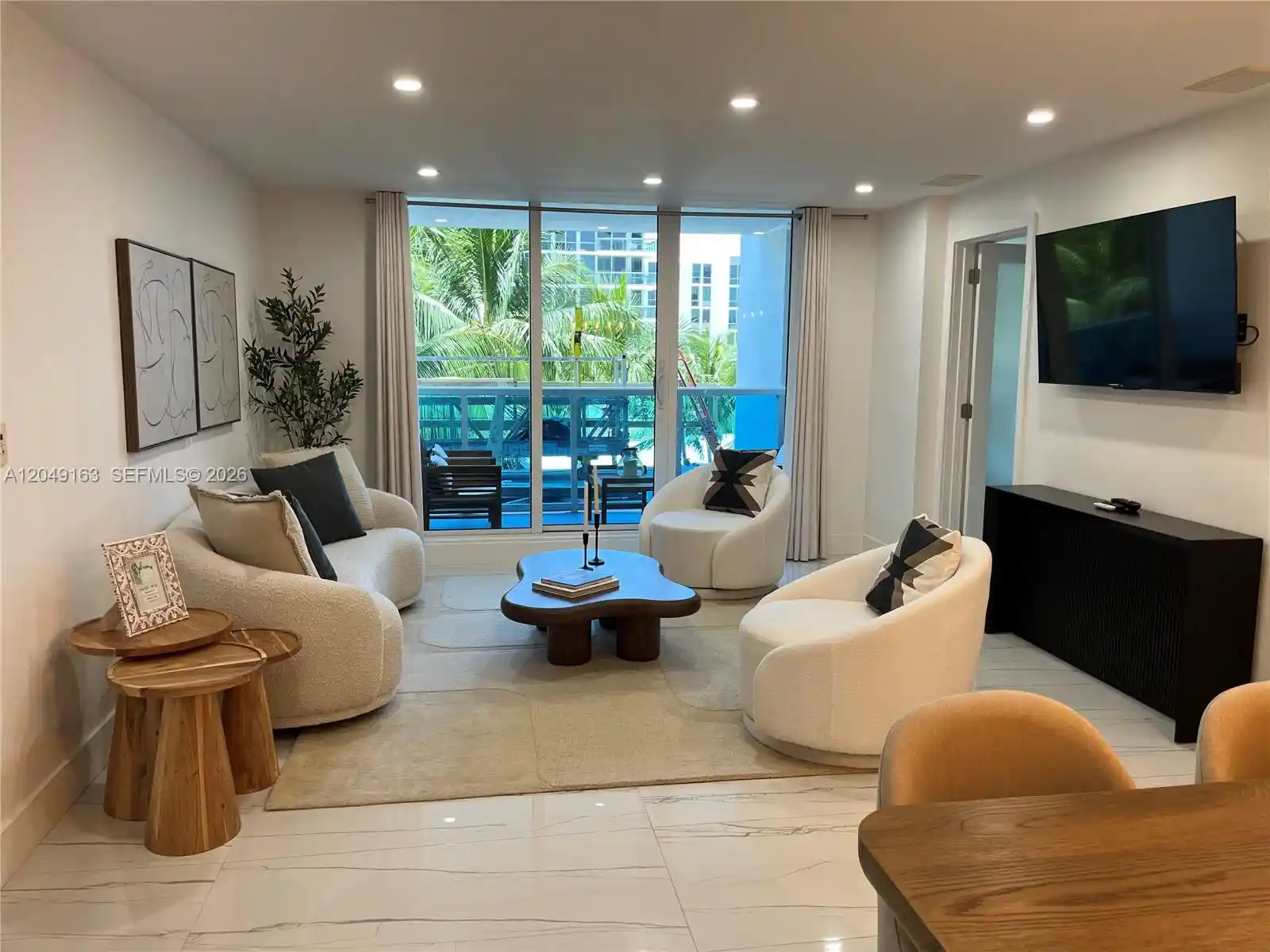 Listing Photo 1 - Condo for sale in 2301 Collins Ave located at 2301 Collins Ave, Miami, FL 33139 - Unit #326