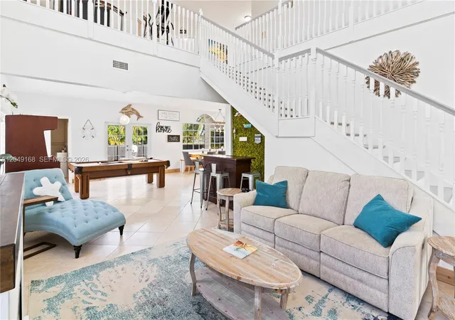 5th image of 901 Dove Ave, Miami Springs, FL 33166 | MLS# A12049168