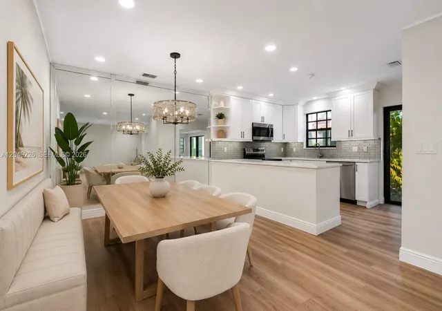 4th image of 3454 Laurel Oaks Ln, Hollywood, FL 33021 | MLS# A12049226