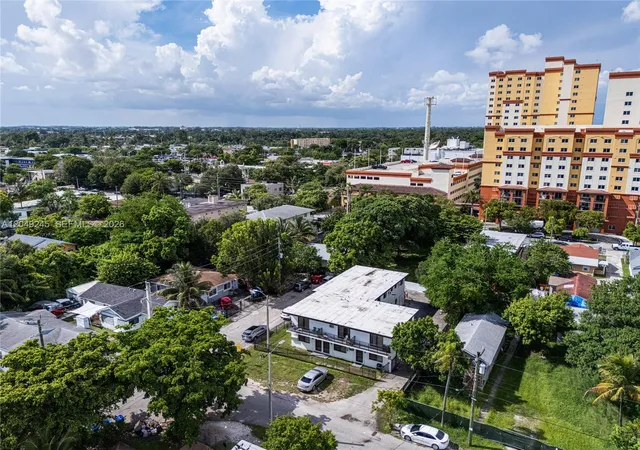 5th image of 131 Ne 77Th St, Miami, FL 33138 | MLS# A12049245