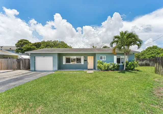 Photo 1 of Single family home for sale at 301 Se 3rd Street, Deerfield Beach, FL 33441 | MLS# B26049456 | Listing updated on 2026-09-23