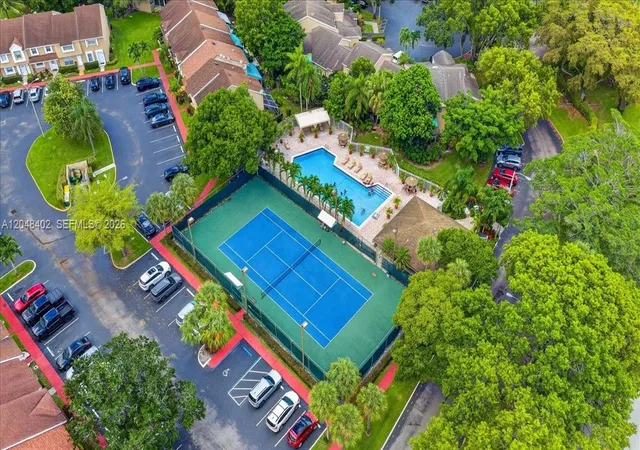 Homes for sale in Tamarac, FL | 7102 Woodmont Wy, Tamarac, FL 33321 | MLS# A12048402