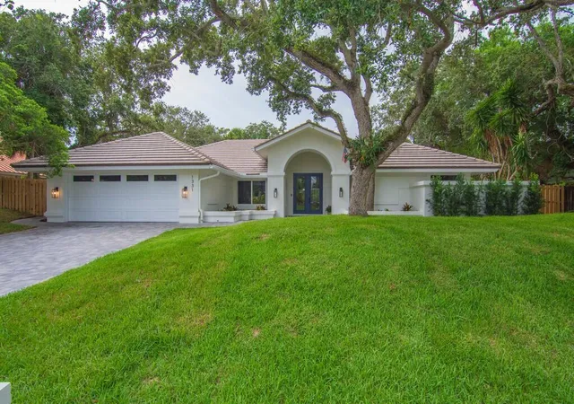 Photo 1 of Single family home for sale at 1331 Jonathans Trl, Vero Beach, FL 32963 | MLS# B26049518 | Listing updated on 2026-09-24