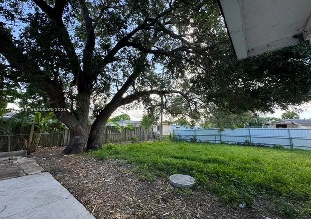 Homes for sale in West Park, FL | 4221 Sw 39th St, West Park, FL 33023 | MLS# A12049433