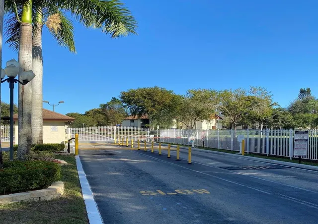 2nd image of 4835 Sable Pine Cir, West Palm Beach, FL 33417