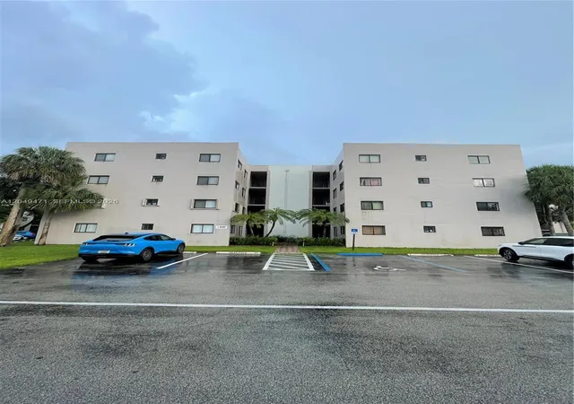 1st image of 8400 Sw 133rd Ave Rd #424, Miami, FL 33183 | MLS# A12049471
