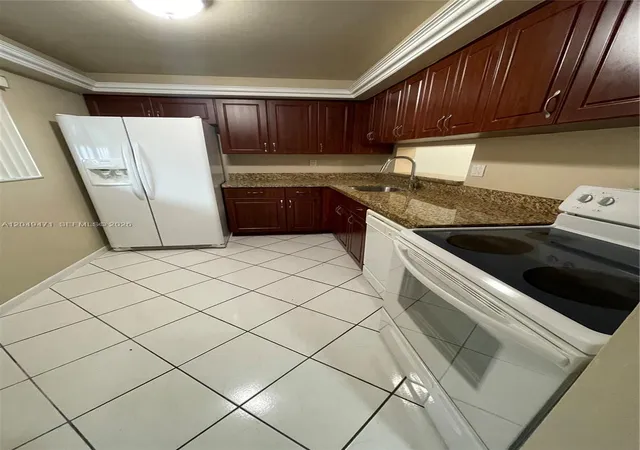 3rd image of 8400 Sw 133Rd Ave Rd #424, Miami, FL 33183 | MLS# A12049471