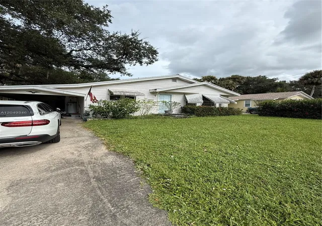 Homes for sale in Fort Myers, FL | 229 Granada Blvd, Fort Myers, FL 33905 | MLS# A12049346