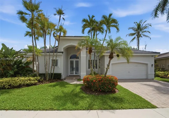 Homes for sale in Weston, FL | 2542 Eagle Run Dr, Weston, FL 33327 | MLS# A12049298