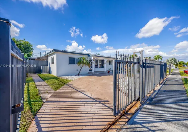 3rd image of 490 W 33Rd Pl, Hialeah, FL 33012 | MLS# A12049538