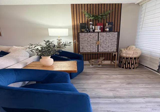 3rd image of 18061 Biscayne Blvd #404, Aventura, FL 33160 | MLS# A12049582