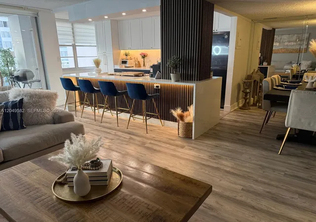 4th image of 18061 Biscayne Blvd #404, Aventura, FL 33160 | MLS# A12049582