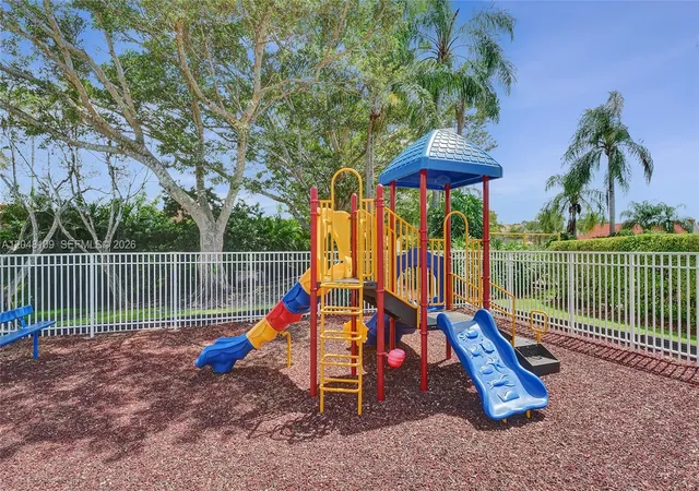 Homes for sale in Weston, FL | 507 Bridgeton Rd, Weston, FL 33326 | MLS# A12048109