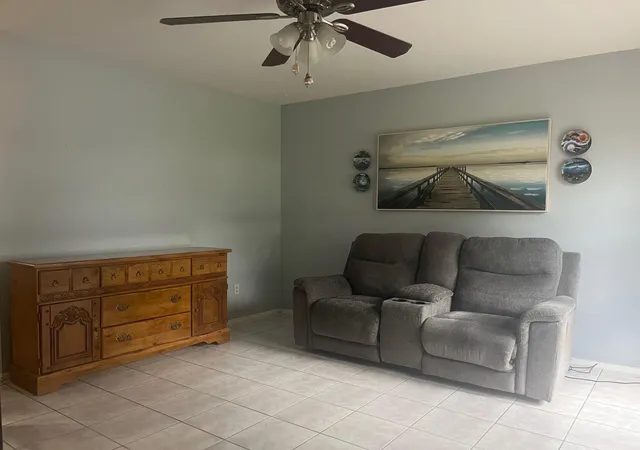Homes for sale in Port Saint Lucie, FL | 450 Sw Belmont Cir, Port Saint Lucie, FL 34953 | MLS# B26049749