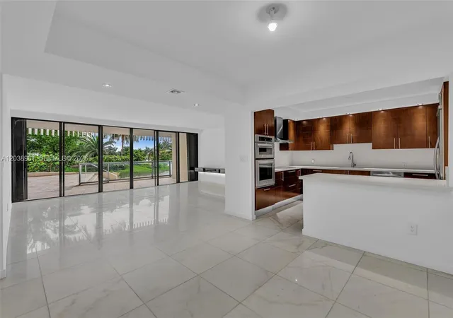 Homes for sale in Miami, FL | 2 Grove Isle Dr #B205, Miami, FL 33133 | MLS# A12038961