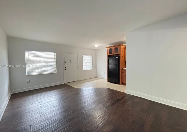 2nd image of 1860 Venice Park Dr #110, North Miami, FL 33181 | MLS# A12048599