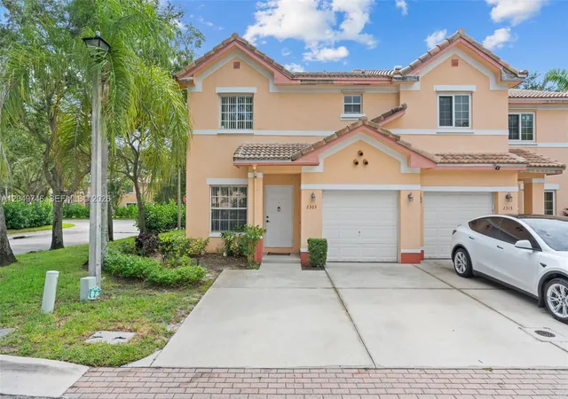 Homes for sale in Miramar, FL | 2303 Sw 87th Ter, Miramar, FL 33025 | MLS# A12049746
