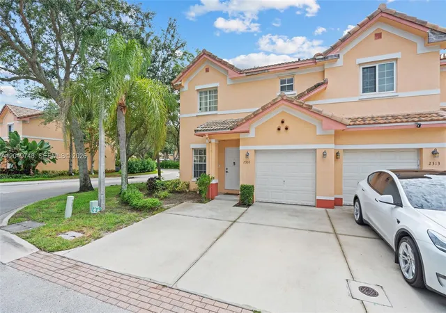 Homes for sale in Miramar, FL | 2303 Sw 87Th Ter, Miramar, FL 33025 | MLS# A12049746