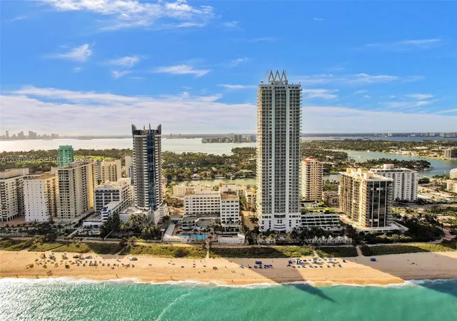 28th image of 6365 Collins Ave #2407, Miami Beach, FL 33141 | MLS# A12040956