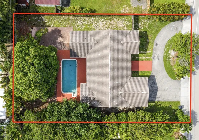 Photo 2 of Single family home for sale at 1200 Nw 4th Avenue, Boca Raton, FL 33432 | MLS# B26049934 | Listing updated on 2026-10-05