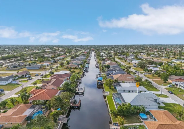 Homes for sale in Cape Coral, FL | 1430 Se 23rd St, Cape Coral, FL 33990 | MLS# A12049214