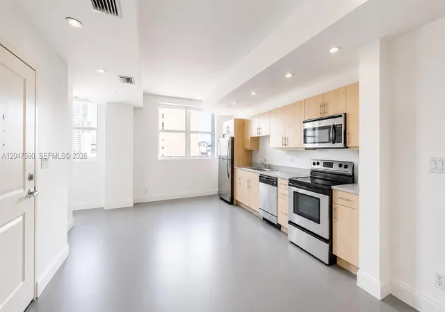 Homes for sale in Miami, FL | 111 E Flagler St #810, Miami, FL 33131 | MLS# A12047590