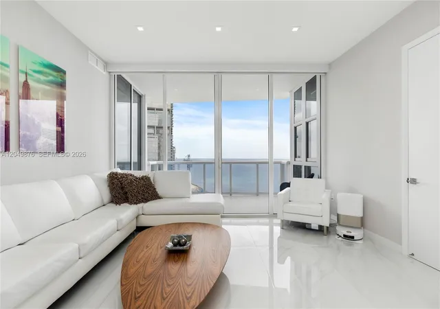 2nd image of 18201 Collins Ave #3504, Sunny Isles Beach, FL 33160 | MLS# A12049876