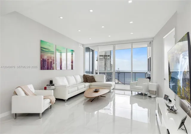 3rd image of 18201 Collins Ave #3504, Sunny Isles Beach, FL 33160 | MLS# A12049876