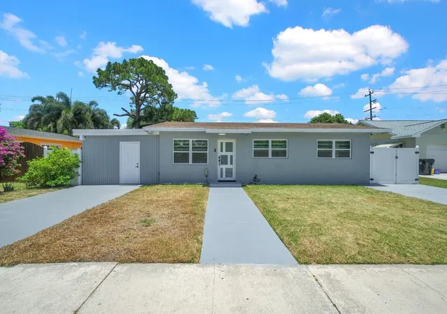 1st image of 1134 S Ridge St, Lake Worth Beach, FL 33460 | MLS# B26049999