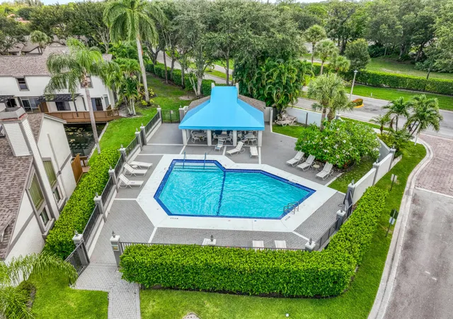 27th image of 109 Landings Blvd, Greenacres, FL 33413 | MLS# B26050033