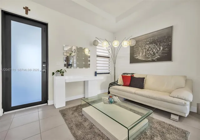 3rd image of 8045 Nw 104Th Ave, Doral, FL 33178