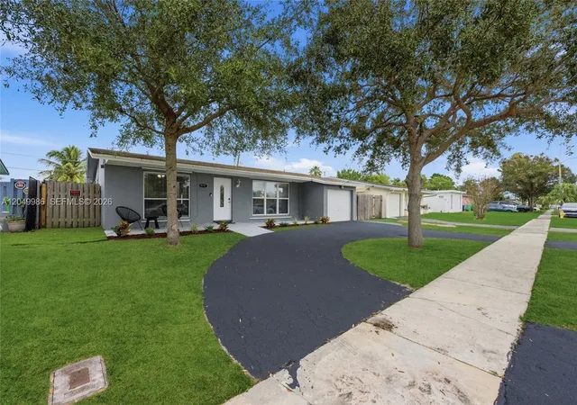 3rd image of 9771 Nw 24Th Pl, Sunrise, FL 33322 | MLS# A12049986