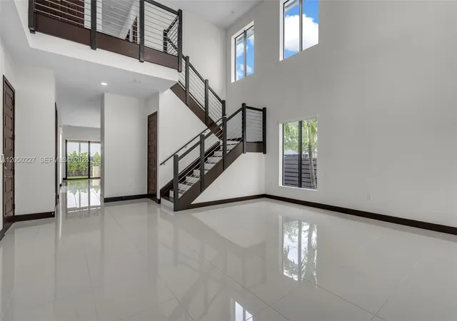 Homes for sale in Miami Lakes, FL | 15455 Nw 88Th Ct, Miami Lakes, FL 33018 | MLS# A12050227