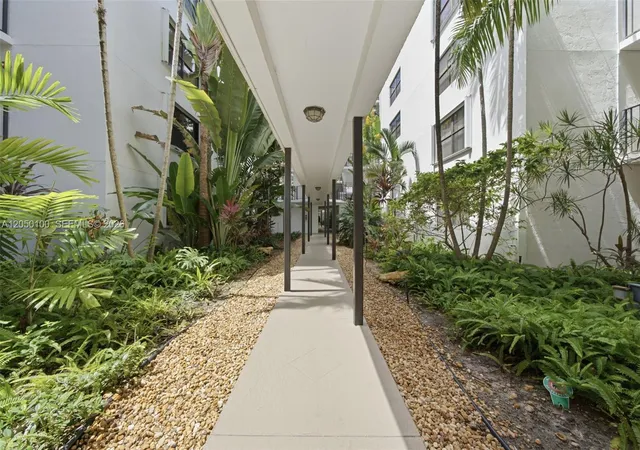 29th image of 3440 Ne 192nd St #1PA, Ojus, FL 33180 | MLS# A12050100