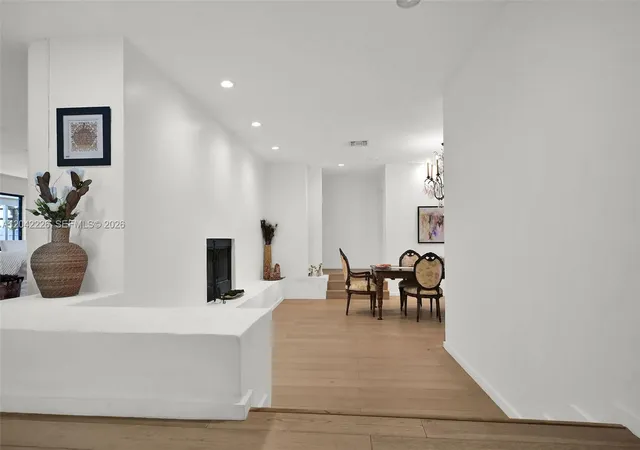 4th image of 5801 Sw 37Th Ter, Fort Lauderdale, FL 33312 | MLS# A12042226