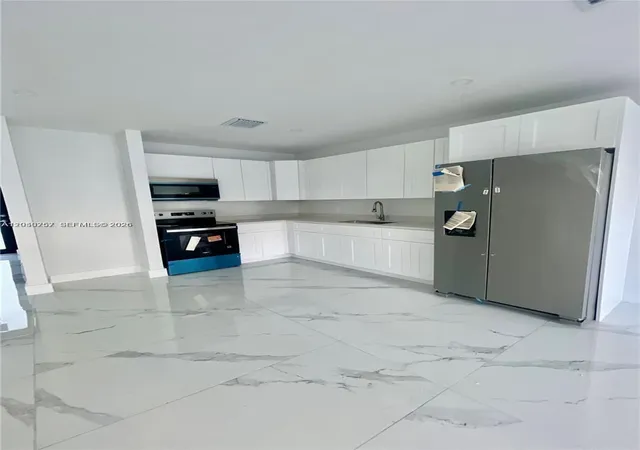 3rd image of 1220/1230 Nw 5Th Ct, Florida City, FL 33034 | MLS# A12050257
