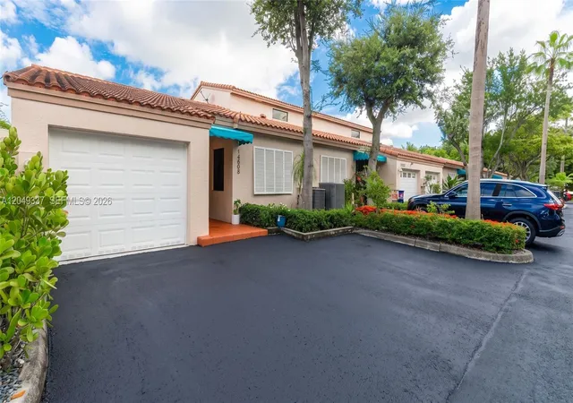 Homes for sale in Miami Lakes, FL | 14808 Balgowan Rd, Miami Lakes, FL 33016 | MLS# A12049337