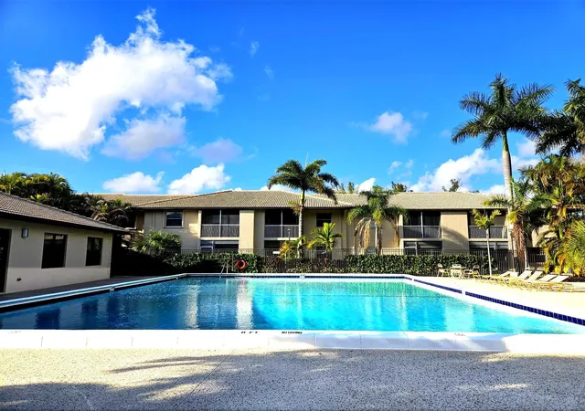 30th image of 5550 Lakeside Dr #203, Margate, FL 33063 | MLS# B26050167