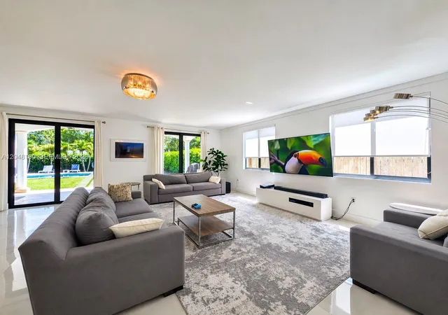 5th image of 471 Sw 30Th Rd, Miami, FL 33129 | MLS# A12048160