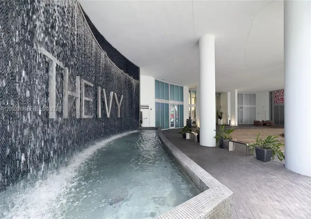 Homes for sale in Miami, FL | 90 Sw 3rd Street, Miami, FL 33130 | Houzeo