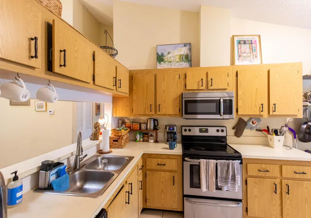 2nd image of 508 Harbour Pointe Wy, Greenacres, FL 33413 | MLS# B26050219
