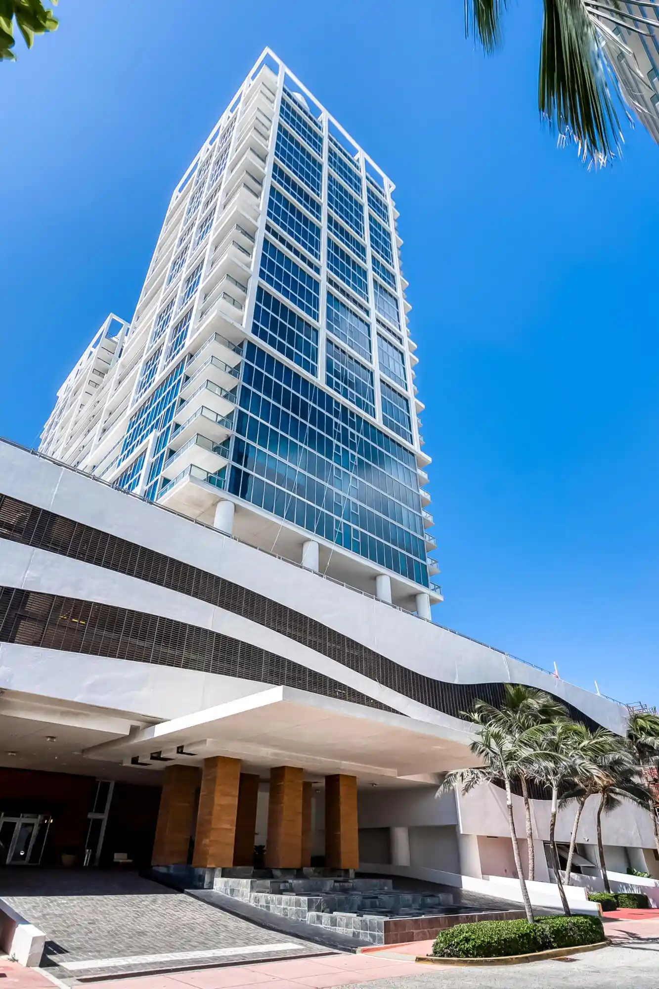 6899 Collins Ave, 6899 Collins Ave, Miami, FL 33141