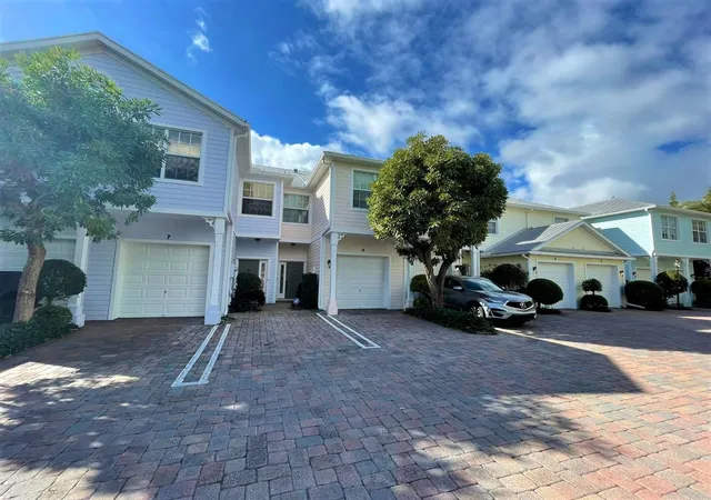 1st image of 902 S Federal Hwy #6, Lake Worth Beach, FL 33460 | MLS# B26050294